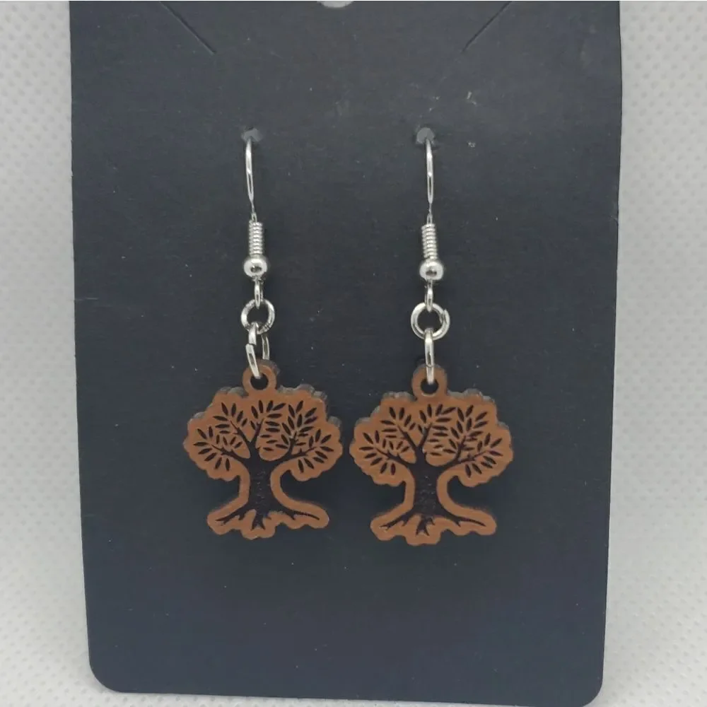 NWT Lakeshore Laser Design Cherry Wood Dangling Tree Earrings